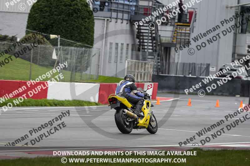 donington no limits trackday;donington park photographs;donington trackday photographs;no limits trackdays;peter wileman photography;trackday digital images;trackday photos